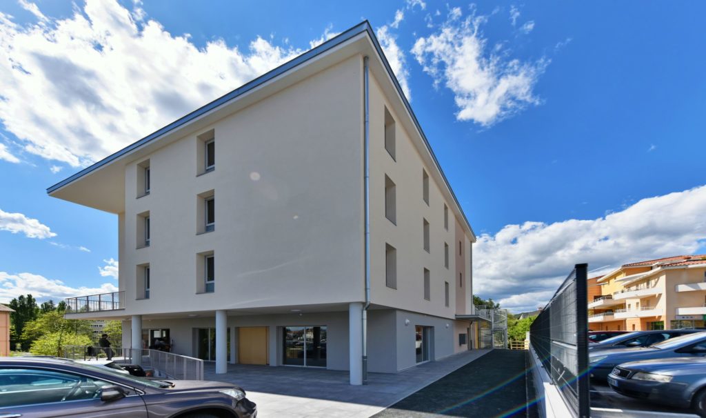 rUaVUsYQ